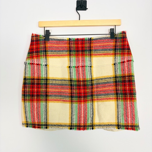 J. Crew Plaid Wool Mini Skirt Women Size 8 Red Green Yellow Fringe Hem - Picture 4 of 6
